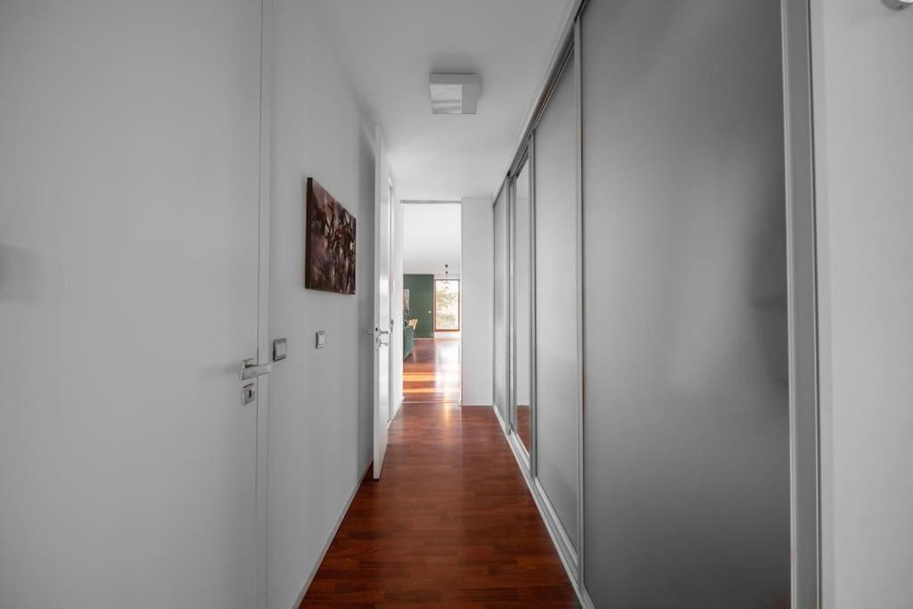 Design 3Bd Apartment Cooking Area In Architect Villa Praag Buitenkant foto